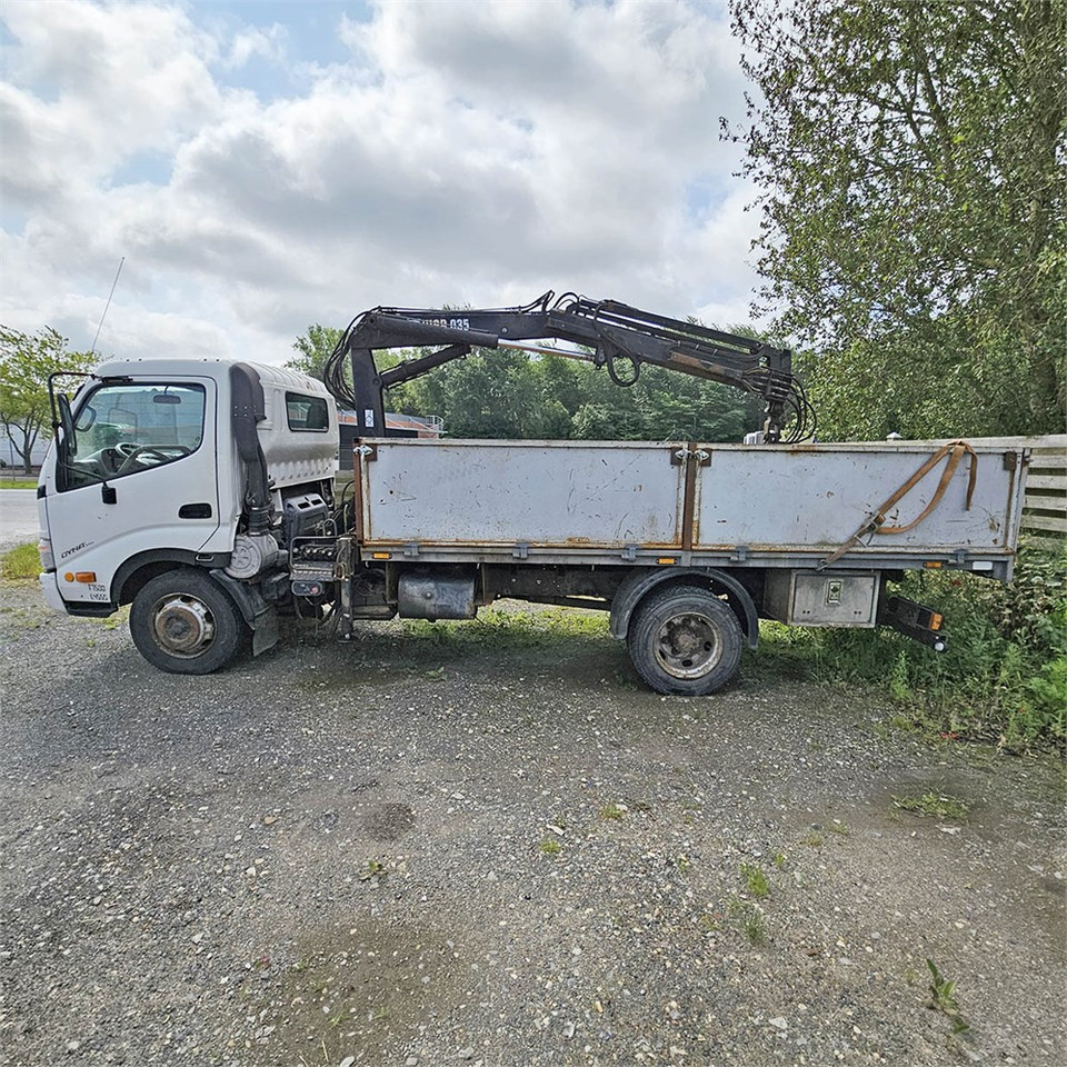 Toyota Dyna 200 - Tovornjak s kesonom: slika 3 Toyota Dyna 200 - Tovornjak s kesonom: slika 3