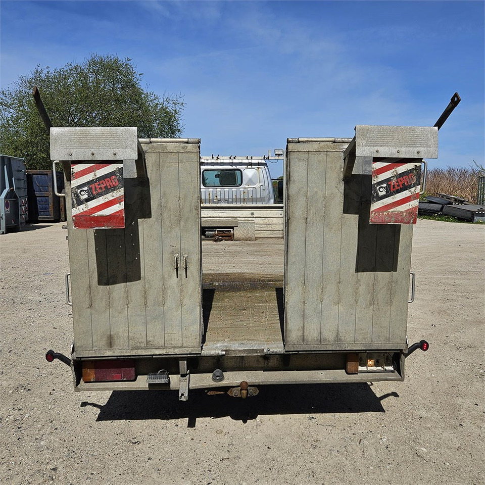 Toyota Dyna - Tovornjak s kesonom: slika 4 Toyota Dyna - Tovornjak s kesonom: slika 4