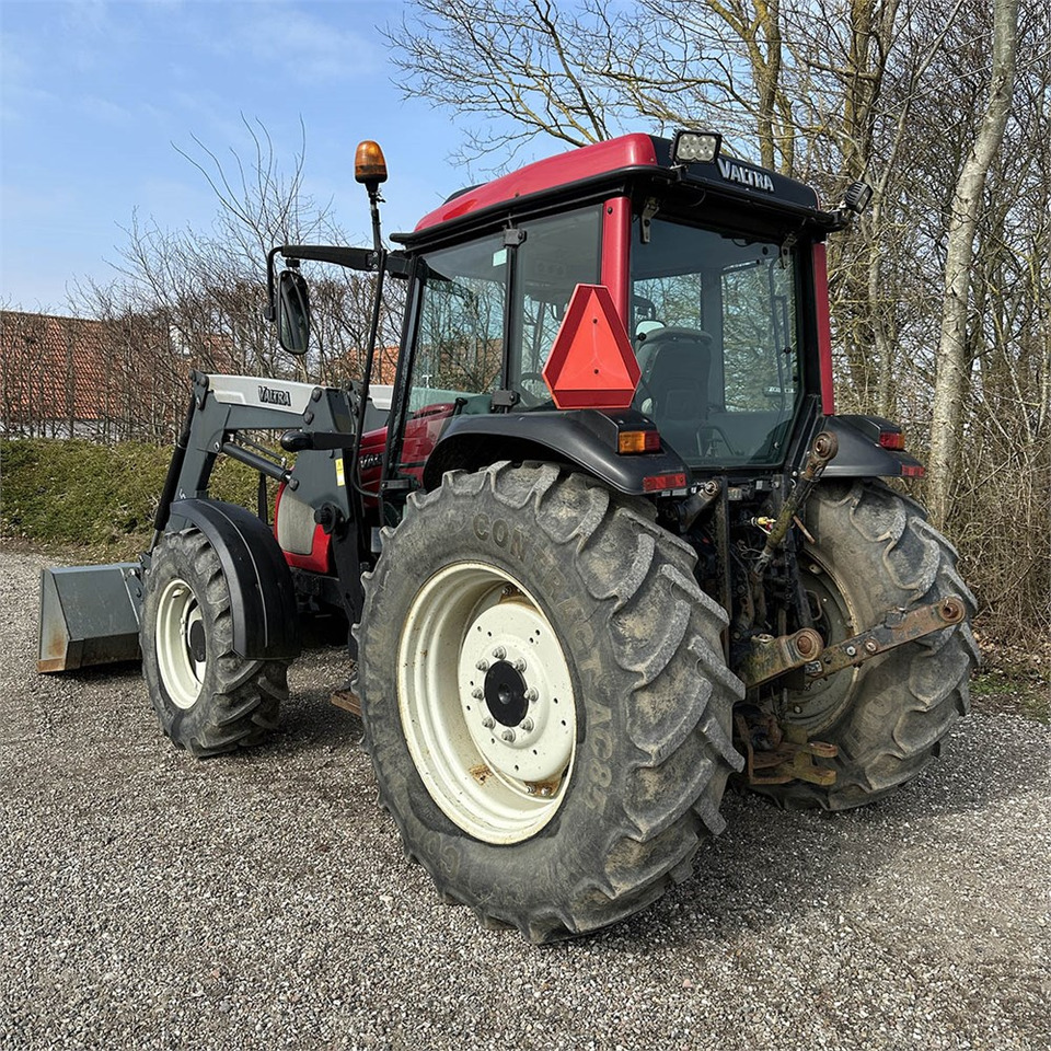 Valtra A85 - Traktor: slika 5 Valtra A85 - Traktor: slika 5