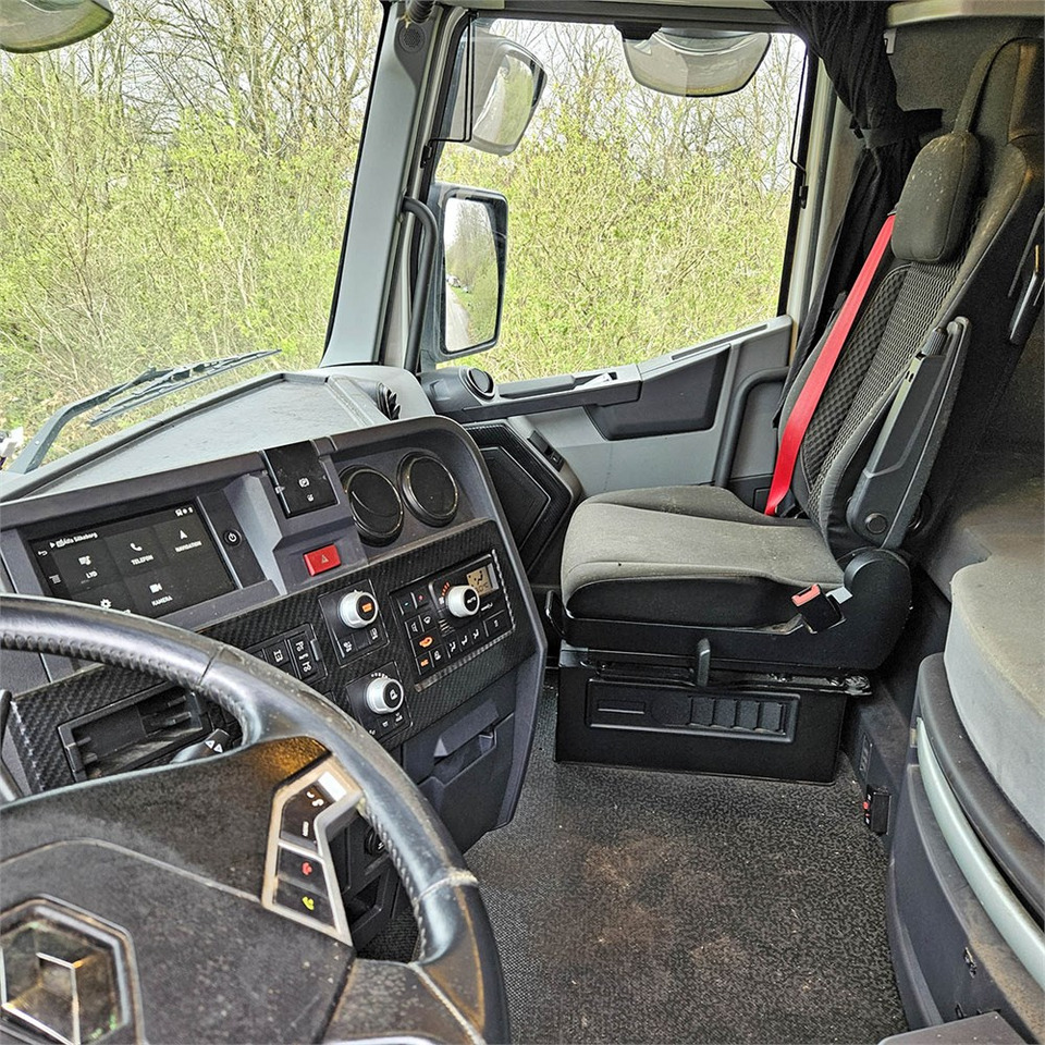Vlačilec Renault T High 520 DTIM: slika 13