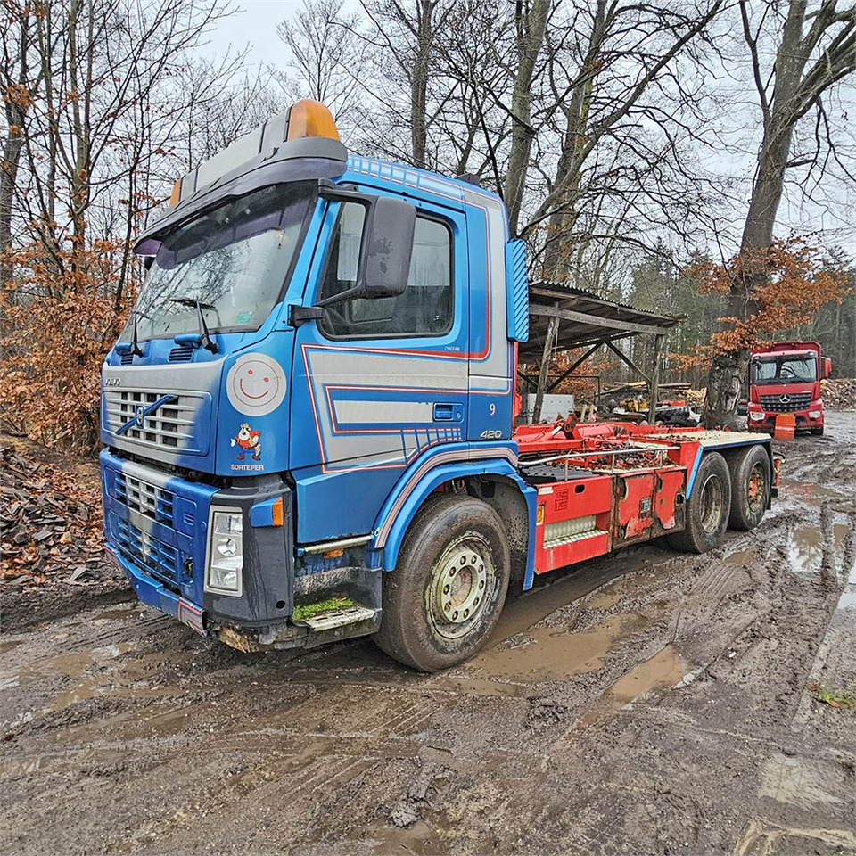 Volvo 420 - Kotalni prekucni tovornjak: slika 2 Volvo 420 - Kotalni prekucni tovornjak: slika 2