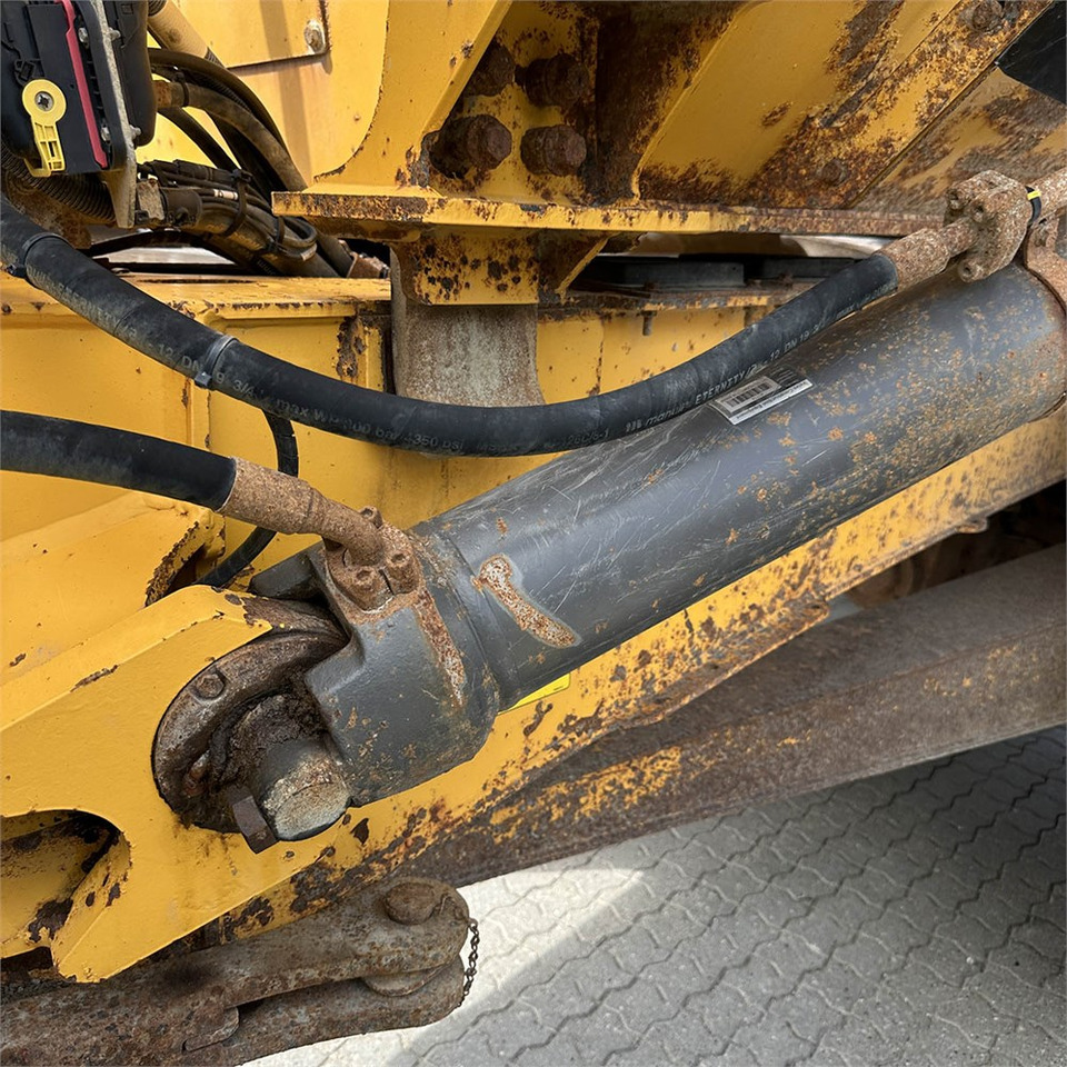 Zglobni demper Volvo A30 G: slika 32