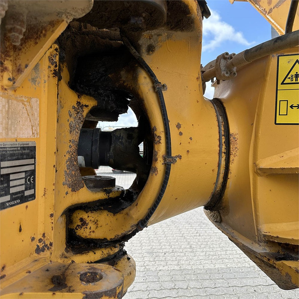 Zglobni demper Volvo A30 G: slika 30