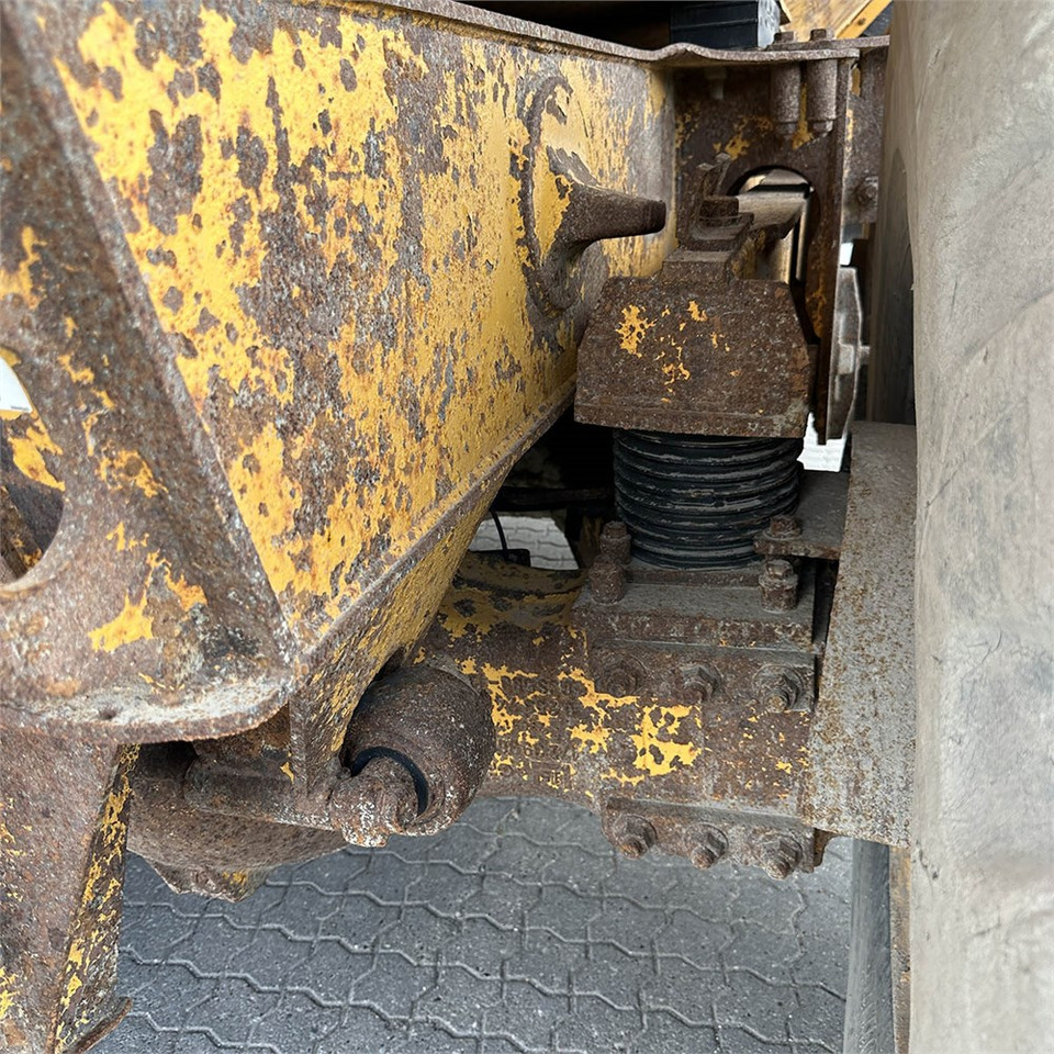 Zglobni demper Volvo A30 G: slika 34