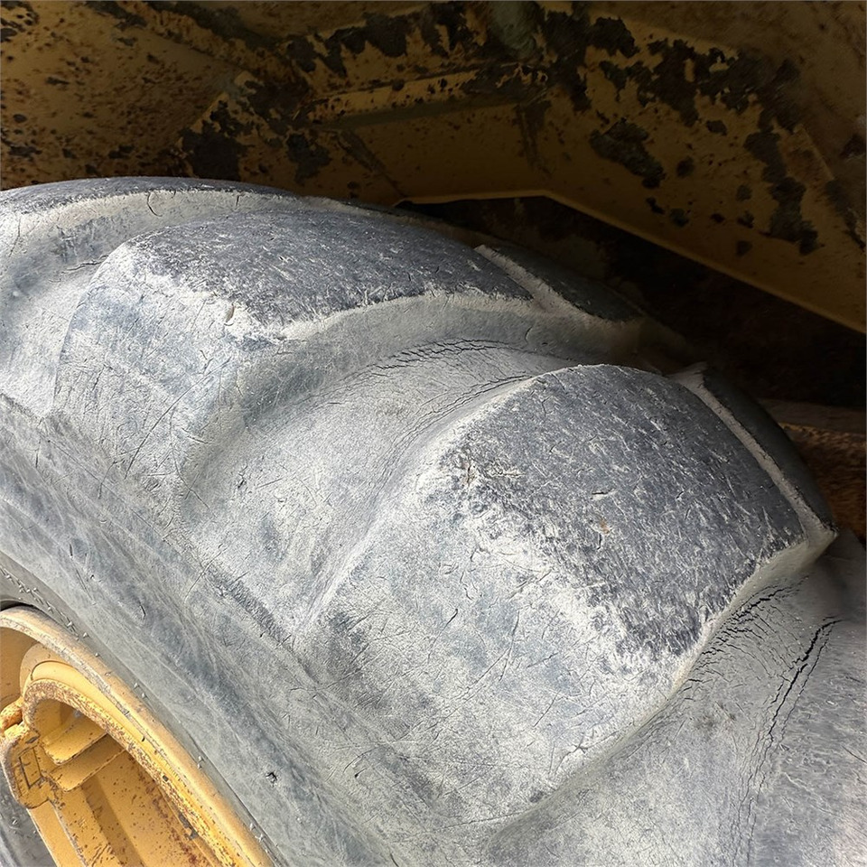 Zglobni demper Volvo A30 G: slika 47