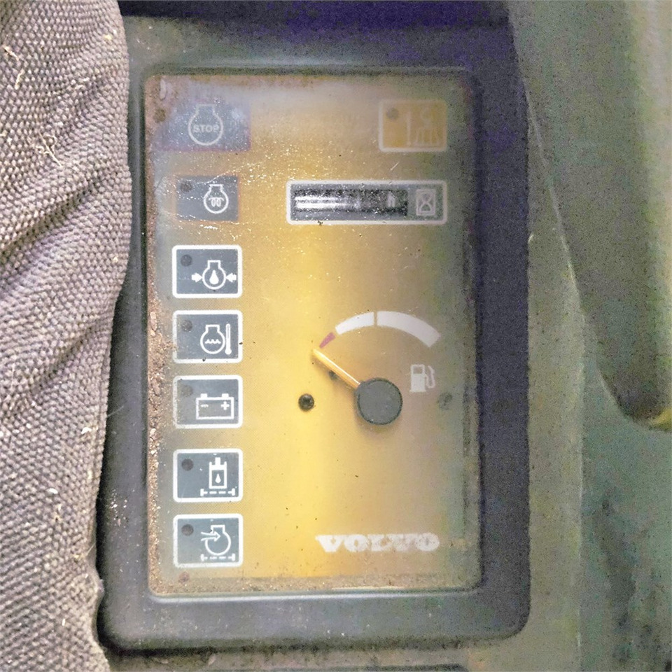 Mini bager Volvo EC20 B XTV: slika 16