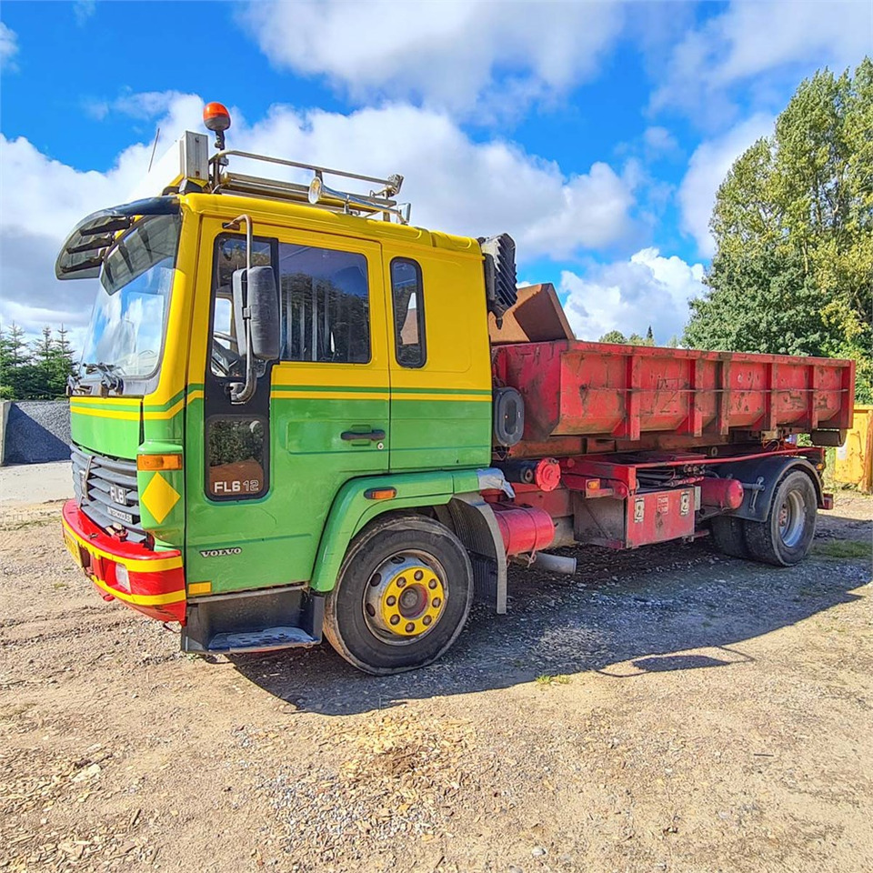 Volvo FL612 - Tovornjak - kabelski sistem: slika 1 Volvo FL612 - Tovornjak - kabelski sistem: slika 1