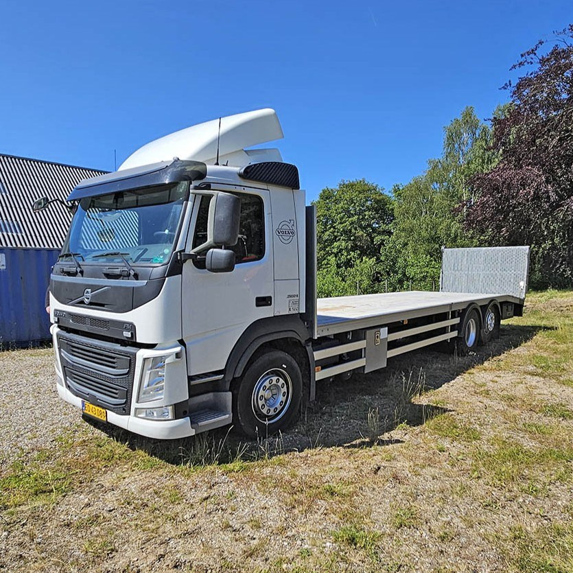 Volvo FM 330 - Tovornjak avtotransporter: slika 1 Volvo FM 330 - Tovornjak avtotransporter: slika 1