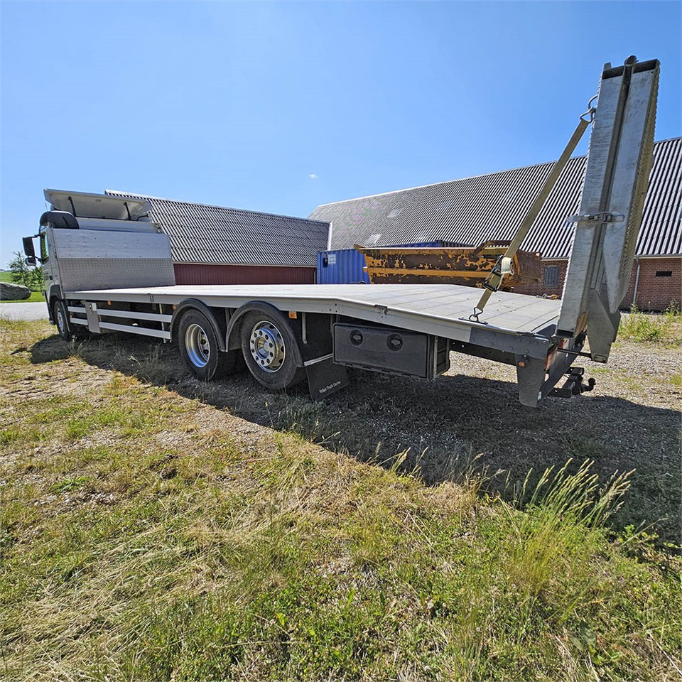 Volvo FM 330 - Tovornjak avtotransporter: slika 4 Volvo FM 330 - Tovornjak avtotransporter: slika 4