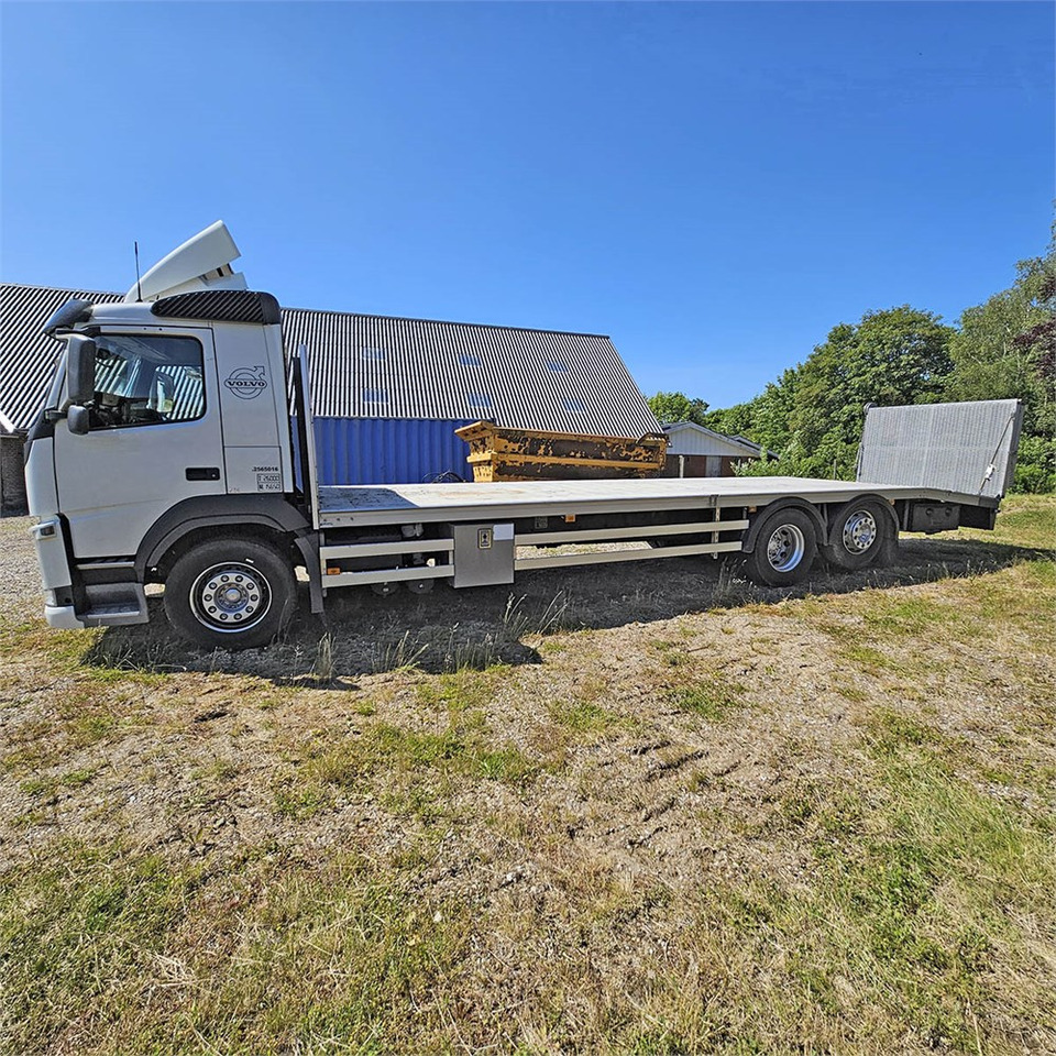 Volvo FM 330 - Tovornjak avtotransporter: slika 2 Volvo FM 330 - Tovornjak avtotransporter: slika 2