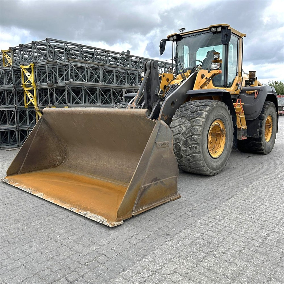 Volvo L120 H - Kolesni nakladalec: slika 2 Volvo L120 H - Kolesni nakladalec: slika 2