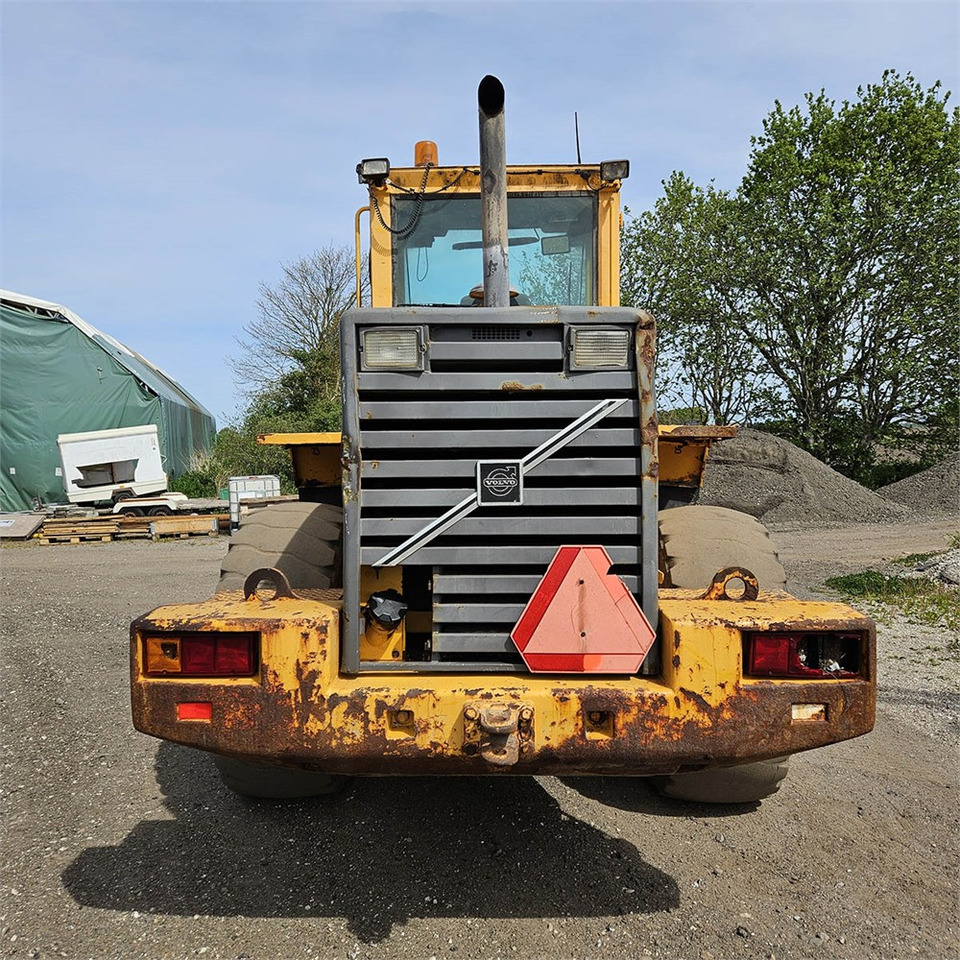 Volvo L90C - Kolesni nakladalec: slika 4 Volvo L90C - Kolesni nakladalec: slika 4