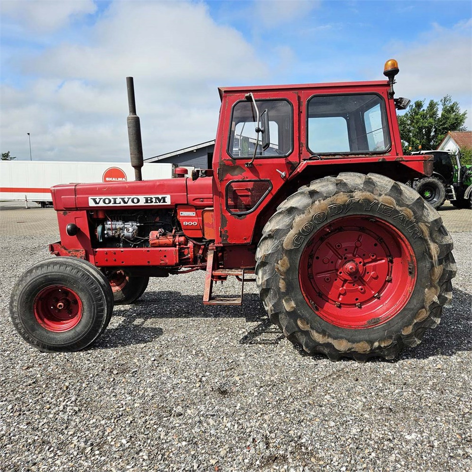 Volvo T800 B - Traktor: slika 2 Volvo T800 B - Traktor: slika 2