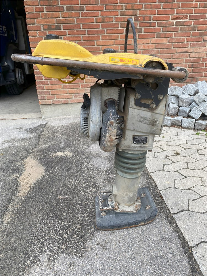 Wacker Neuson Rammer BS 50 - 2i - Nabijač: slika 1 Wacker Neuson Rammer BS 50 - 2i - Nabijač: slika 1