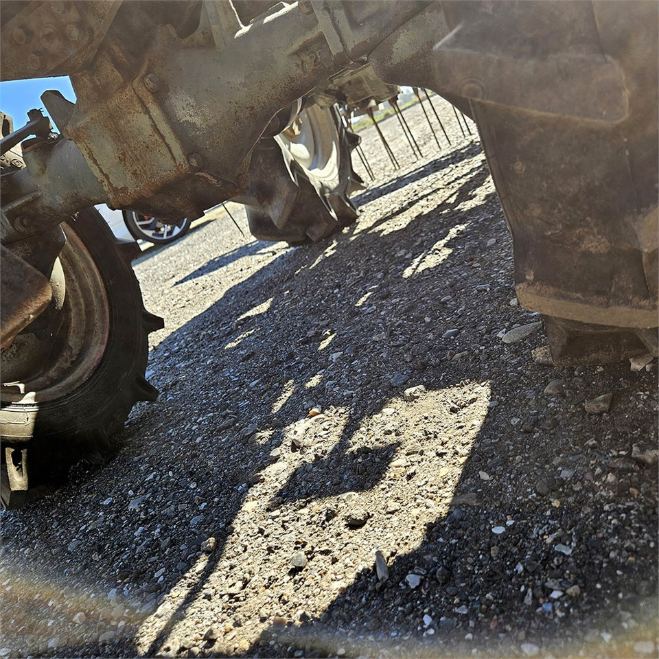 Mestni traktor Yanmar 1510 D: slika 29