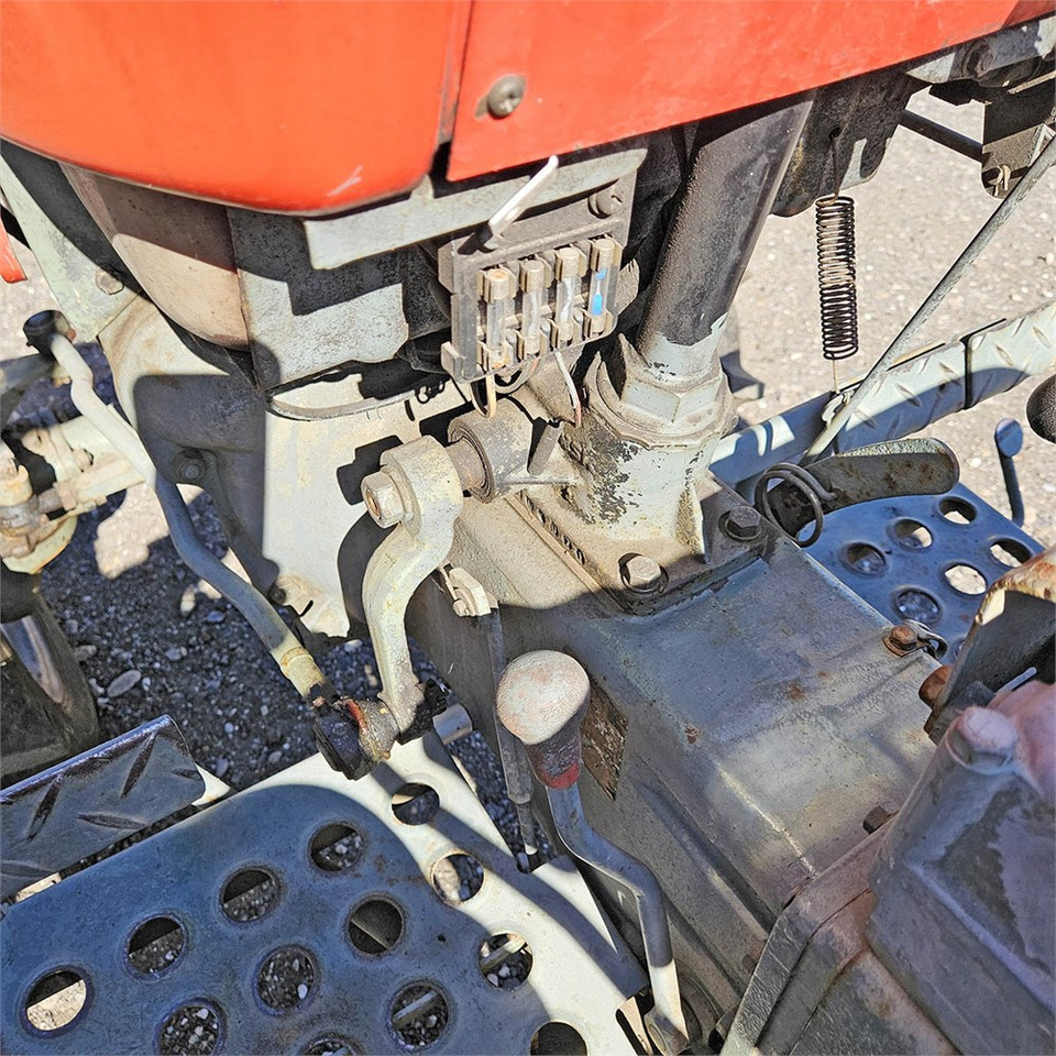 Mestni traktor Yanmar 1510 D: slika 15