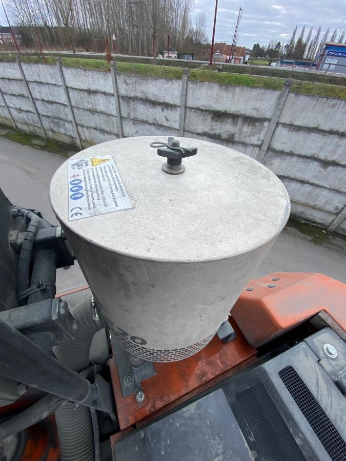 Bager goseničar HITACHI ZX 135US-7: slika 26
