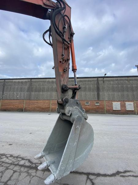 Bager goseničar HITACHI ZX 135US-7: slika 20