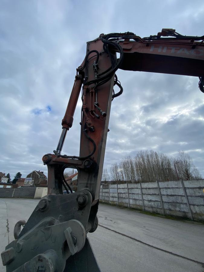 Bager goseničar HITACHI ZX 135US-7: slika 21