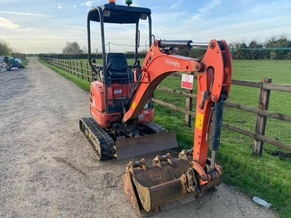 Kubota U 17-3 - Mini bager: slika 1 Kubota U 17-3 - Mini bager: slika 1