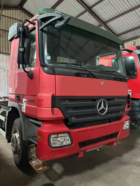 Mercedes 6X4 ACTROS 3341 - Kotalni prekucni tovornjak: slika 2 Mercedes 6X4 ACTROS 3341 - Kotalni prekucni tovornjak: slika 2
