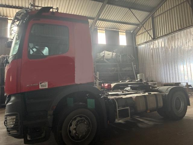 Mercedes AROCS 2046 - Vlačilec: slika 1 Mercedes AROCS 2046 - Vlačilec: slika 1