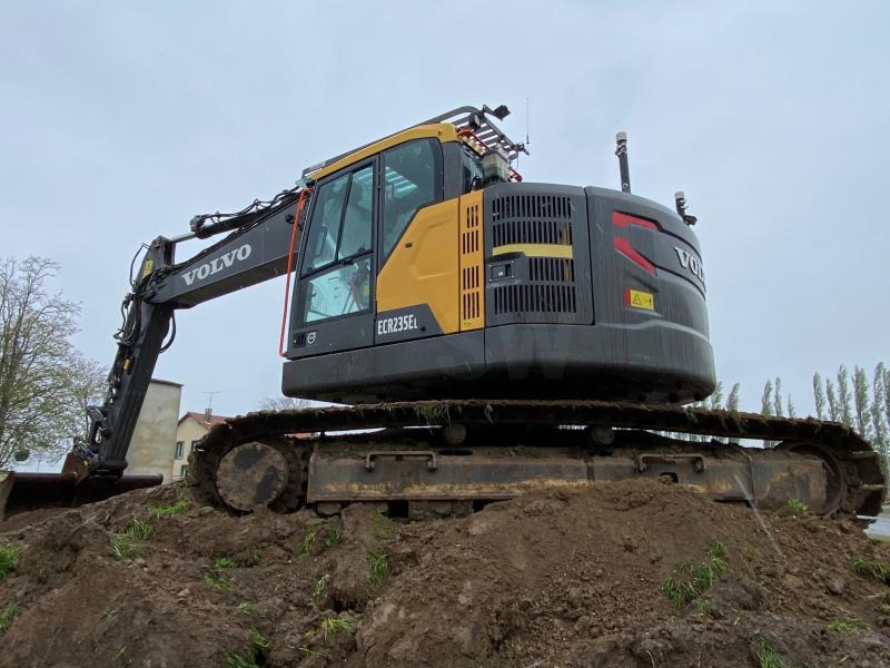 Volvo ECR 235EL - Bager goseničar: slika 2 Volvo ECR 235EL - Bager goseničar: slika 2