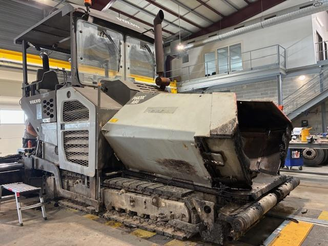 Volvo P6820C - Asfaltni finišer: slika 2 Volvo P6820C - Asfaltni finišer: slika 2