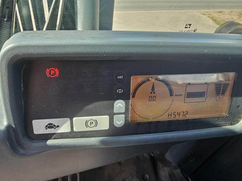 Električni viličar Jungheinrich EFG320: slika 8