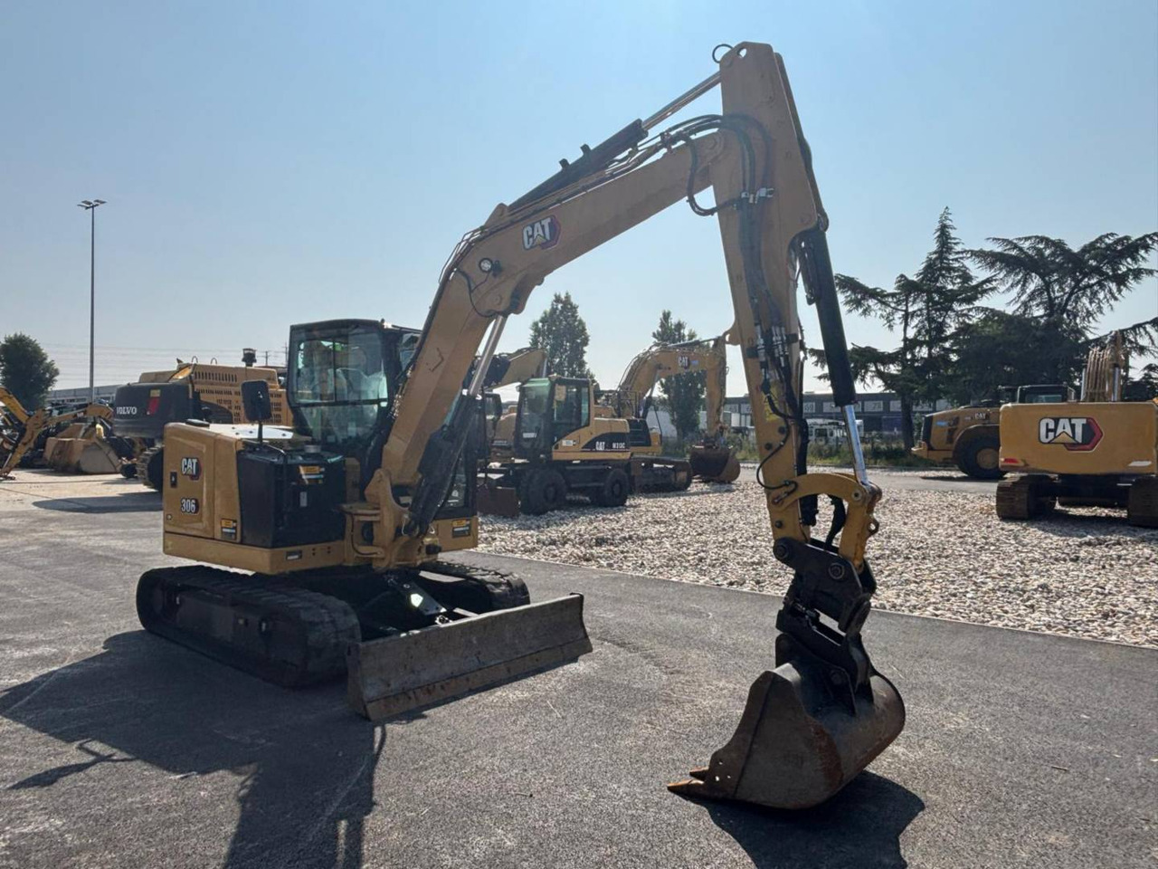 Bager goseničar CAT 306 CR: slika 1