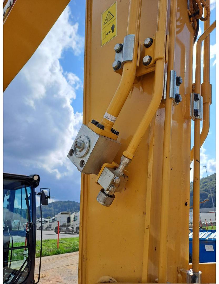 Bager goseničar CAT 313: slika 31