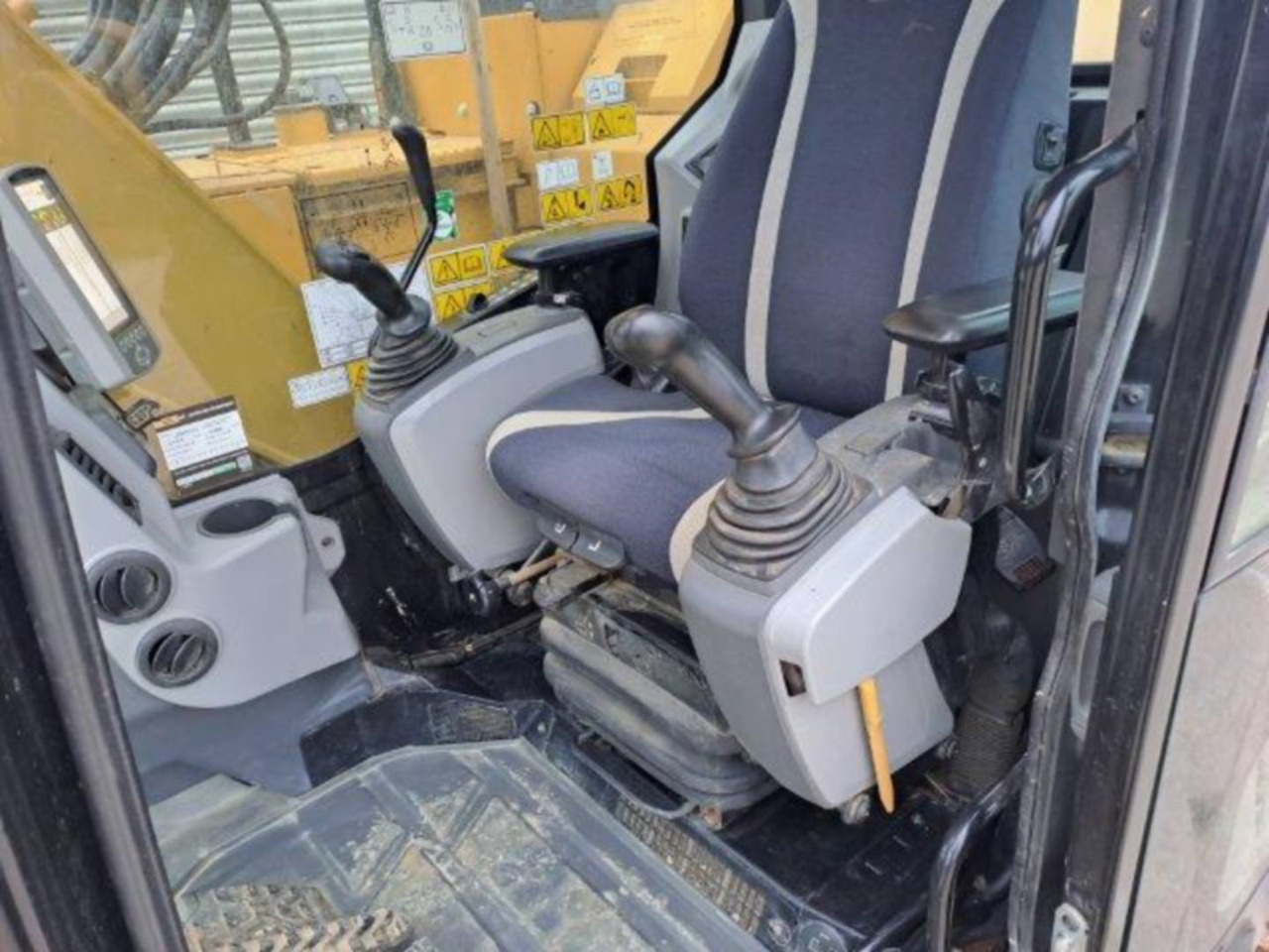 Bager goseničar CAT 315F: slika 12
