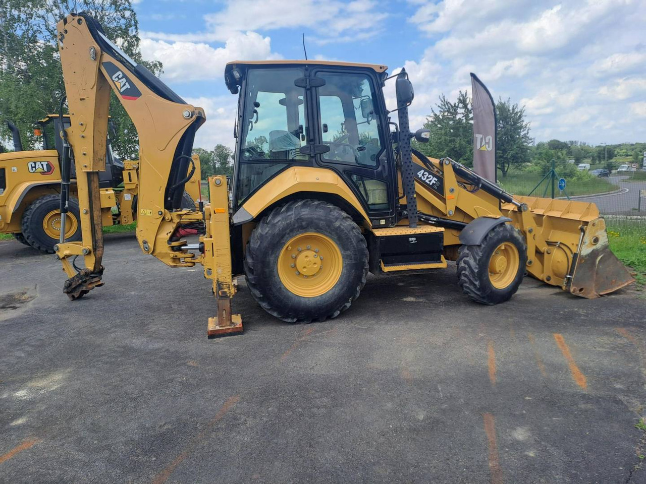 CAT 432F2 - Bager nakladalec: slika 4 CAT 432F2 - Bager nakladalec: slika 4