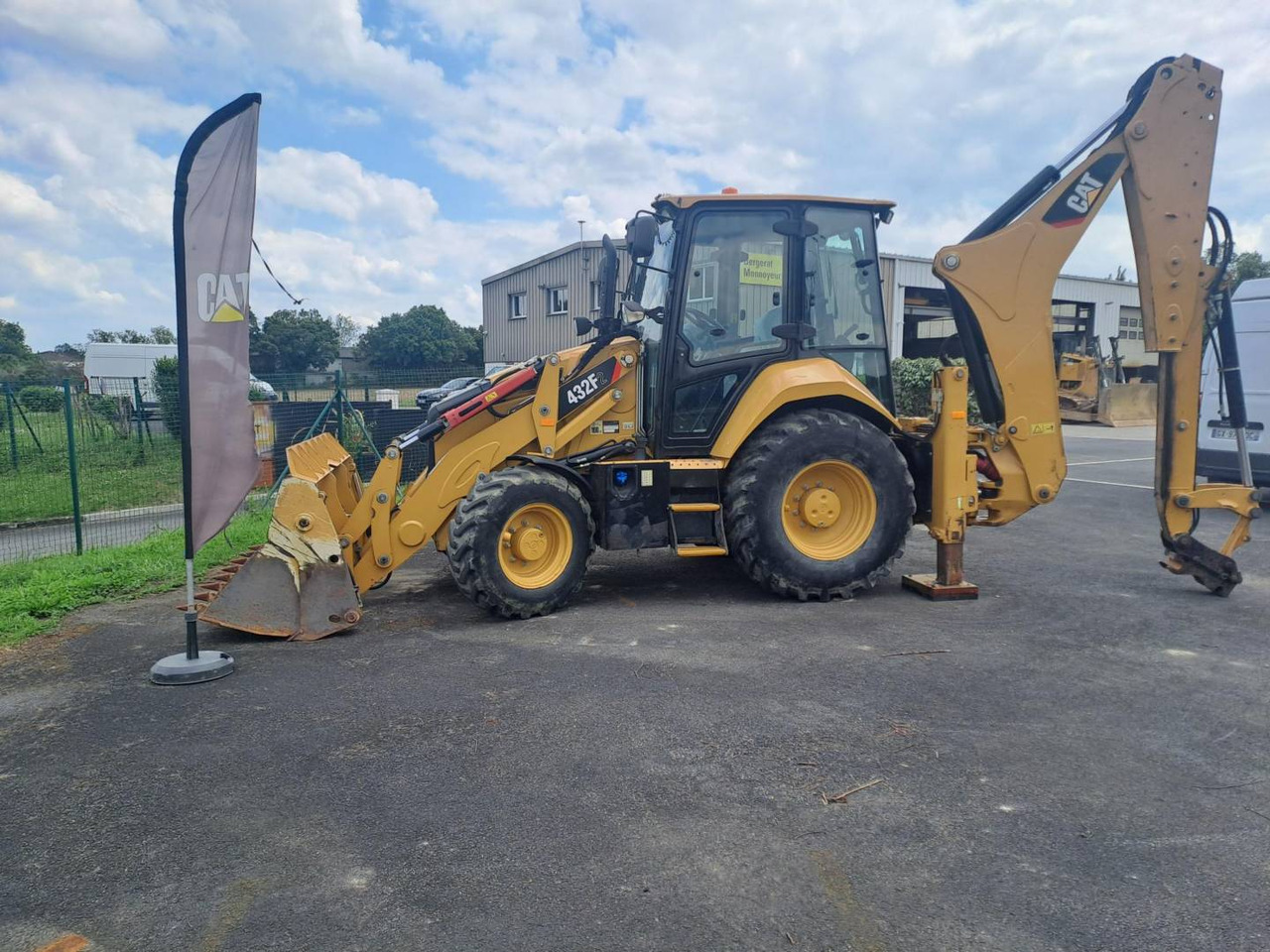 CAT 432F2 - Bager nakladalec: slika 1 CAT 432F2 - Bager nakladalec: slika 1