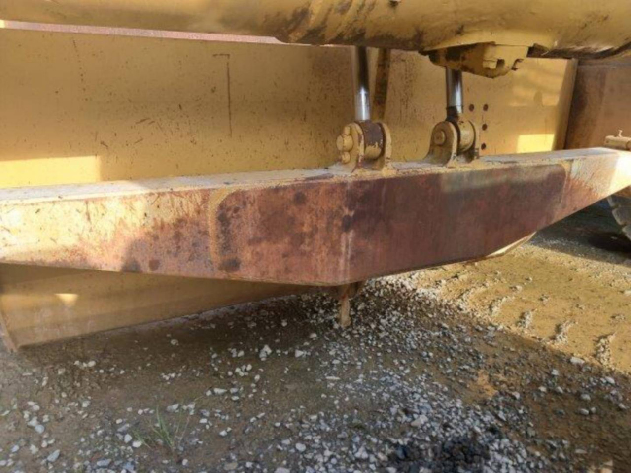 Strgalec CAT 621F: slika 13