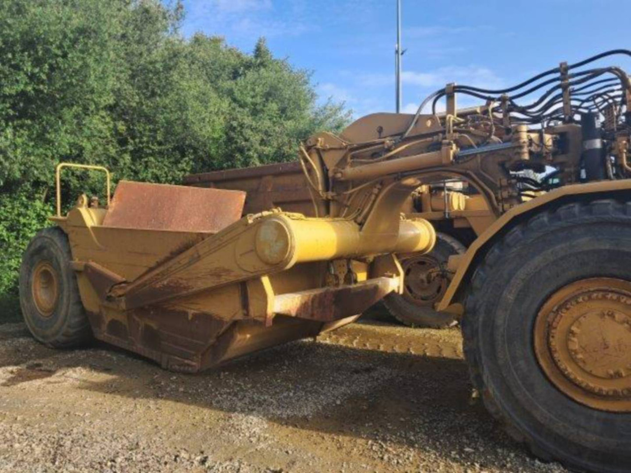 Strgalec CAT 621F: slika 14