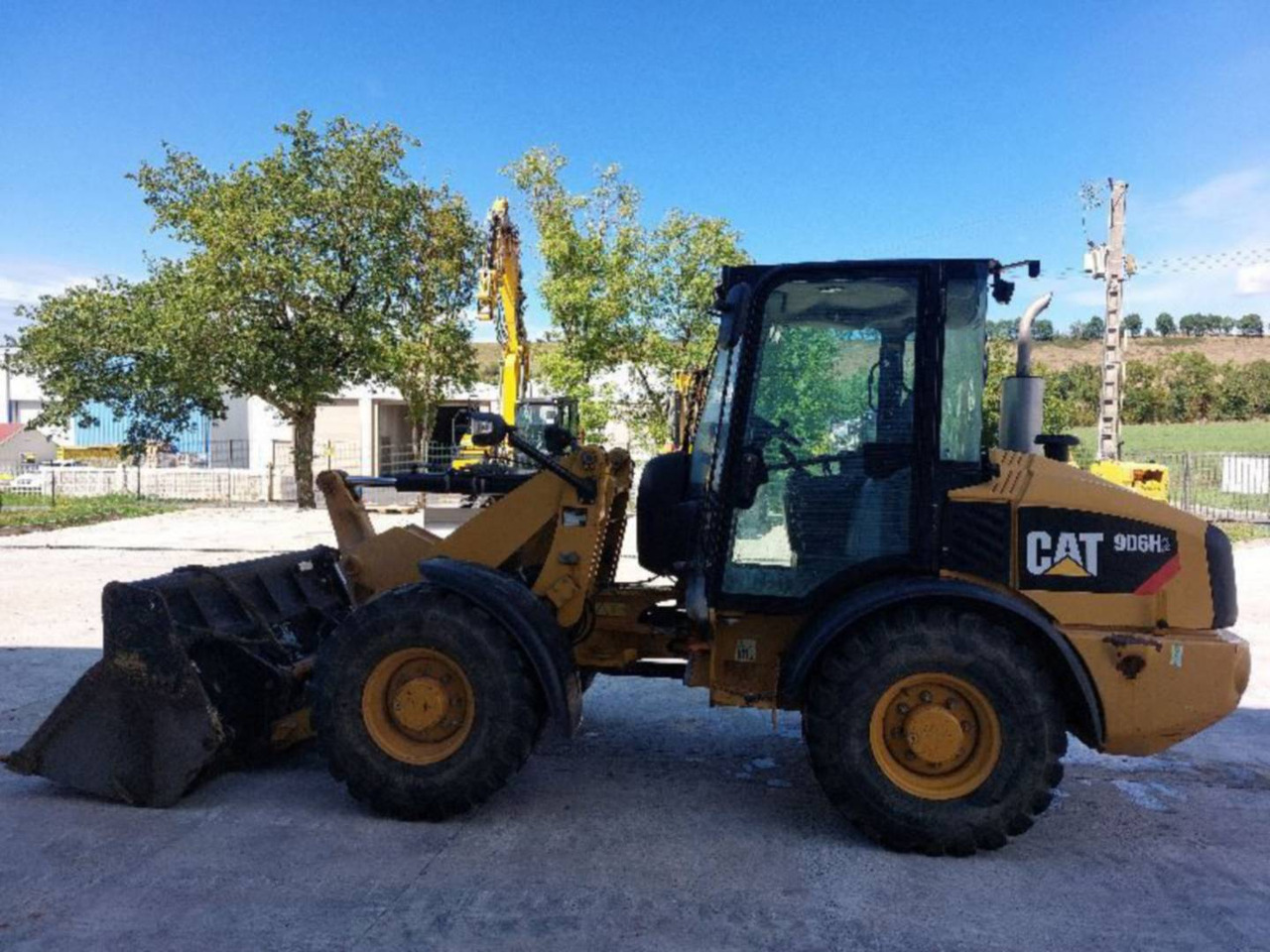 CAT 906H2 - Kolesni nakladalec: slika 1 CAT 906H2 - Kolesni nakladalec: slika 1