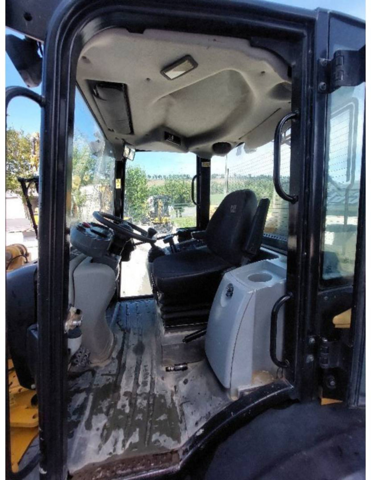 CAT 906H2 - Kolesni nakladalec: slika 4 CAT 906H2 - Kolesni nakladalec: slika 4