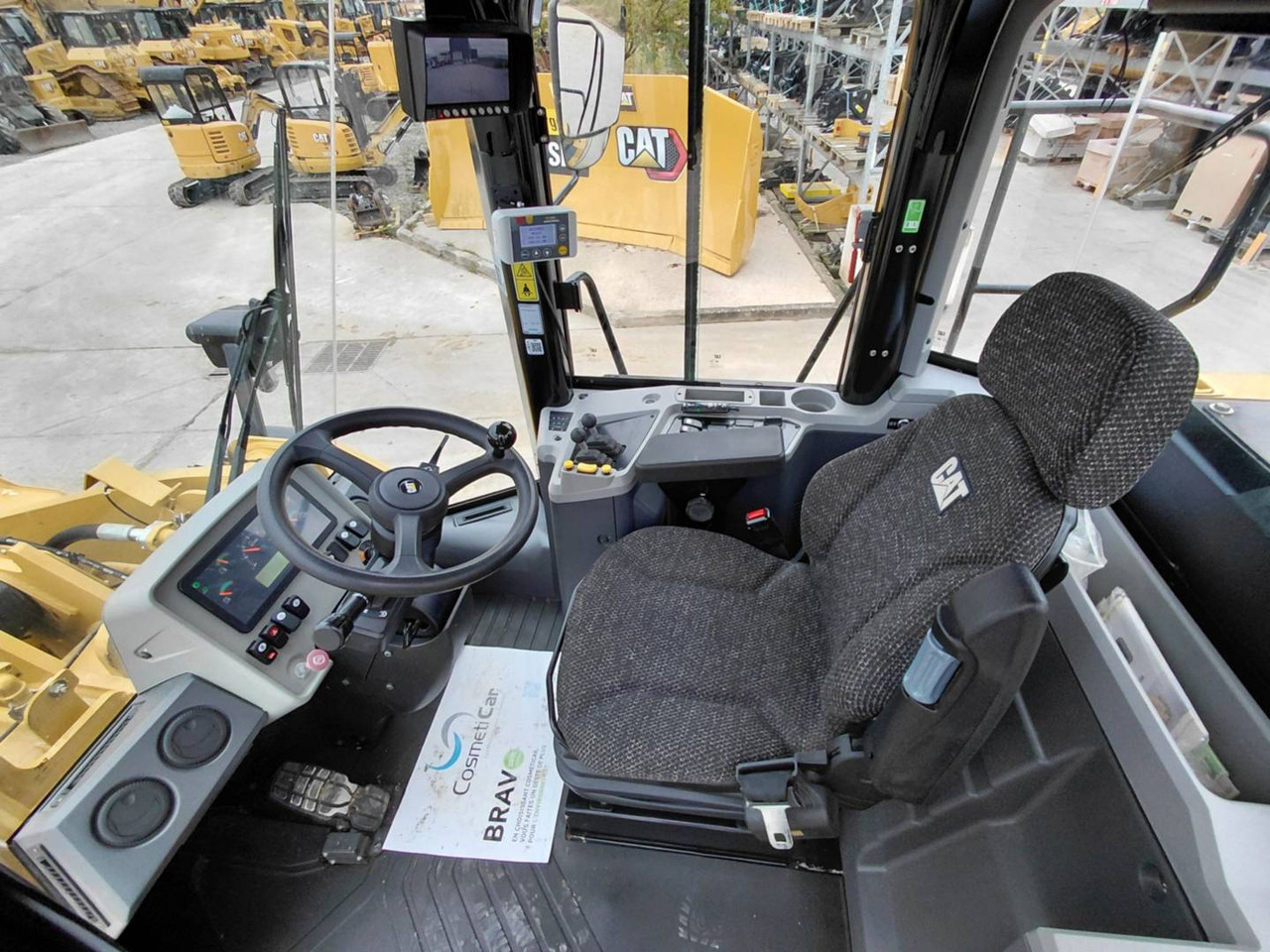 Kolesni nakladalec CAT 950GC: slika 28