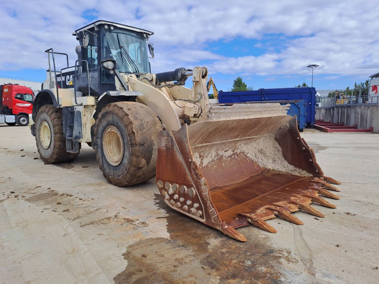 CAT 966M - Kolesni nakladalec: slika 3 CAT 966M - Kolesni nakladalec: slika 3