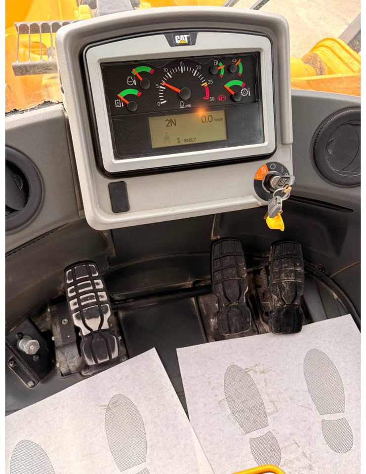 CAT 972M - Kolesni nakladalec: slika 5 CAT 972M - Kolesni nakladalec: slika 5