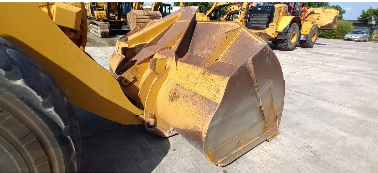 Kolesni nakladalec CAT 972M XE: slika 19