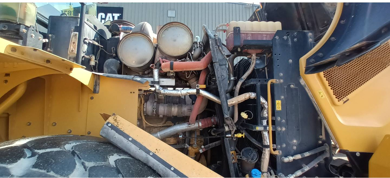 Kolesni nakladalec CAT 972M XE: slika 22