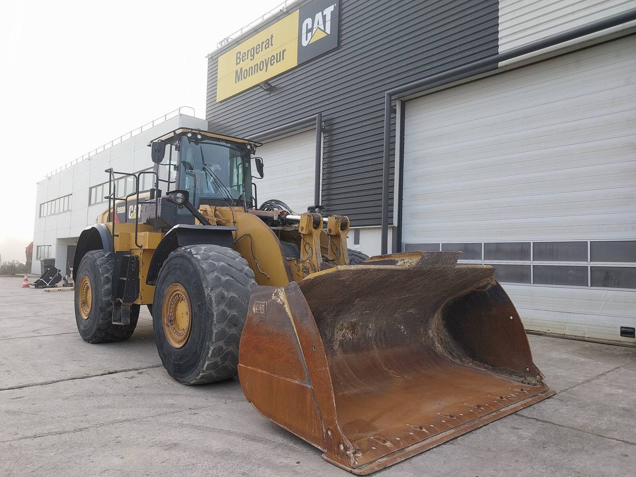 CAT 980M - Kolesni nakladalec: slika 2 CAT 980M - Kolesni nakladalec: slika 2