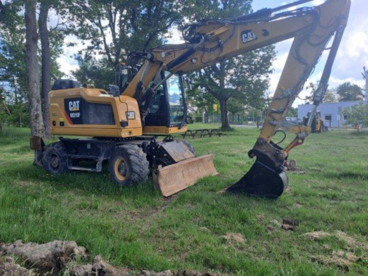 CAT M315F IVC - Bager na kolesih: slika 2 CAT M315F IVC - Bager na kolesih: slika 2