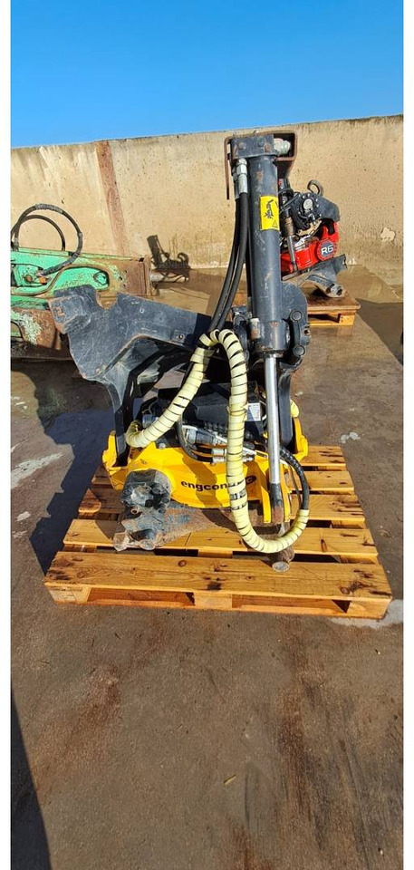 ENGCON EC15/CW30S/ENGCON - Tiltrotator: slika 1 ENGCON EC15/CW30S/ENGCON - Tiltrotator: slika 1
