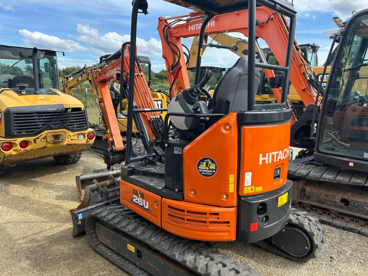 HITACHI ZX26U-6 - Bager goseničar: slika 4 HITACHI ZX26U-6 - Bager goseničar: slika 4