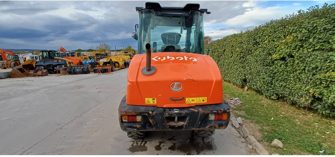 KUBOTA TRACTOR CORPORATION R065 - Kolesni nakladalec: slika 2 KUBOTA TRACTOR CORPORATION R065 - Kolesni nakladalec: slika 2