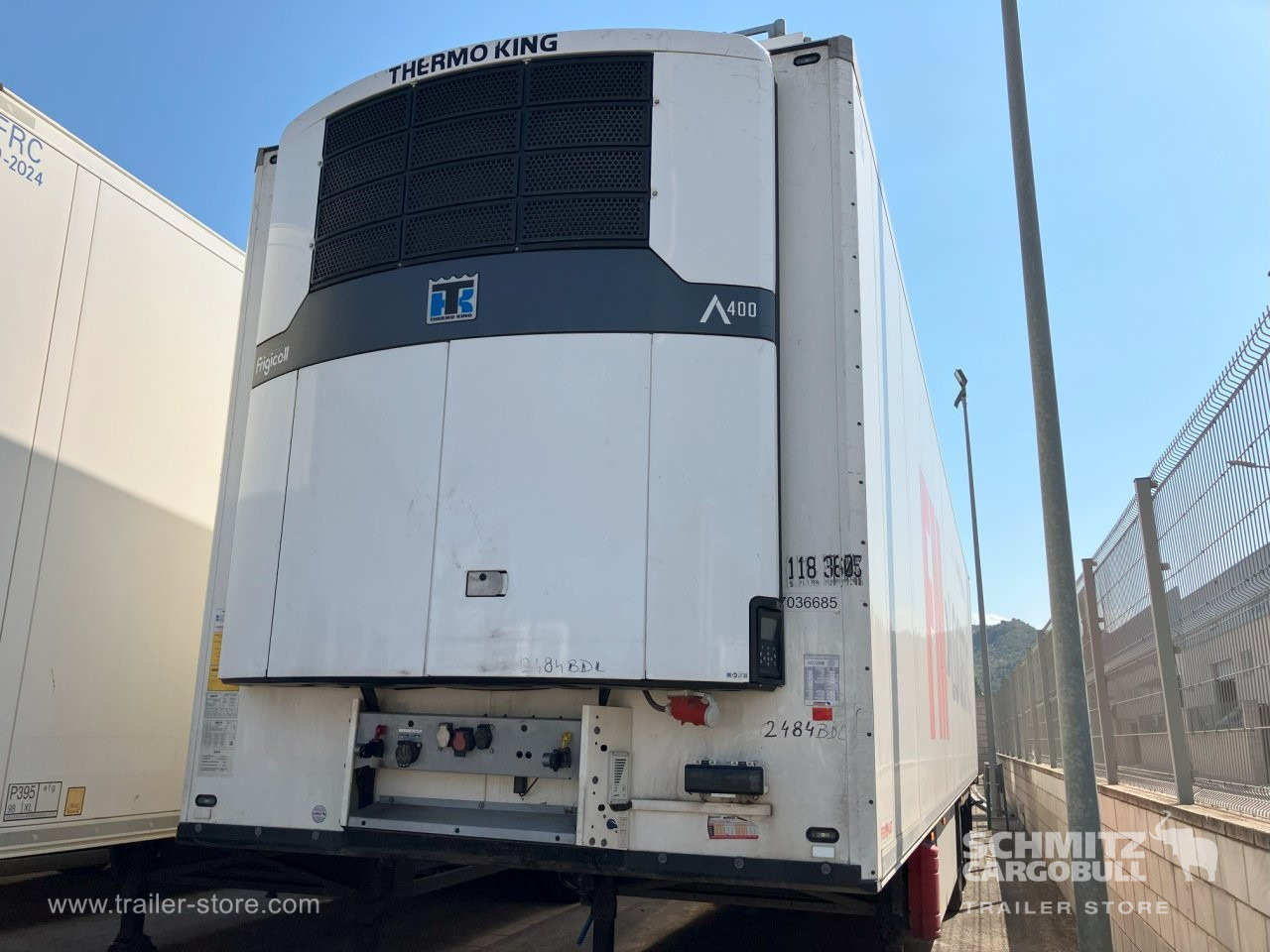 SCHMITZ Semiremolque Frigo Standard Double deck - Izotermična polprikolica: slika 1 SCHMITZ Semiremolque Frigo Standard Double deck - Izotermična polprikolica: slika 1