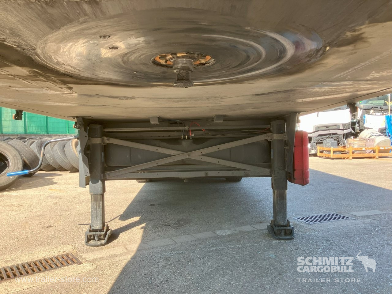 SCHMITZ Semiremolque Frigo Standard Double deck - Izotermična polprikolica: slika 4 SCHMITZ Semiremolque Frigo Standard Double deck - Izotermična polprikolica: slika 4